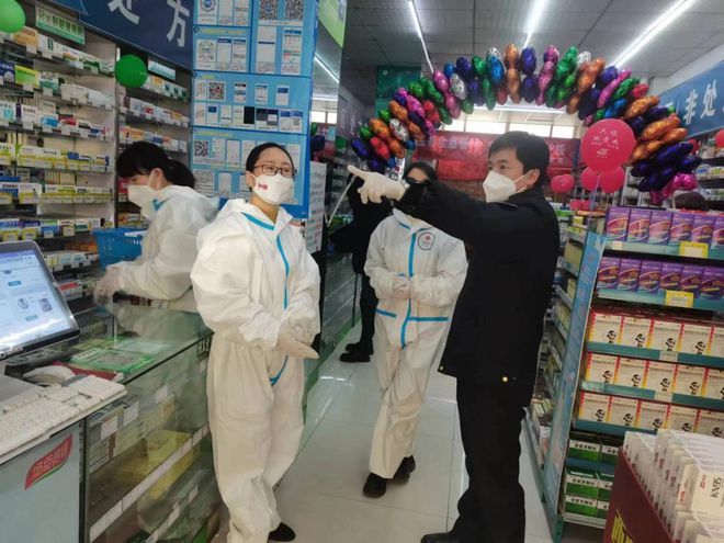 平襄鎮市場監管所開展疫情防控相關藥械消殺等用品專項整治